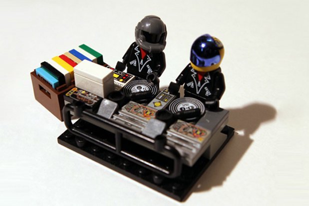 LEGO IDEAS - Daft Punk - The Robots
