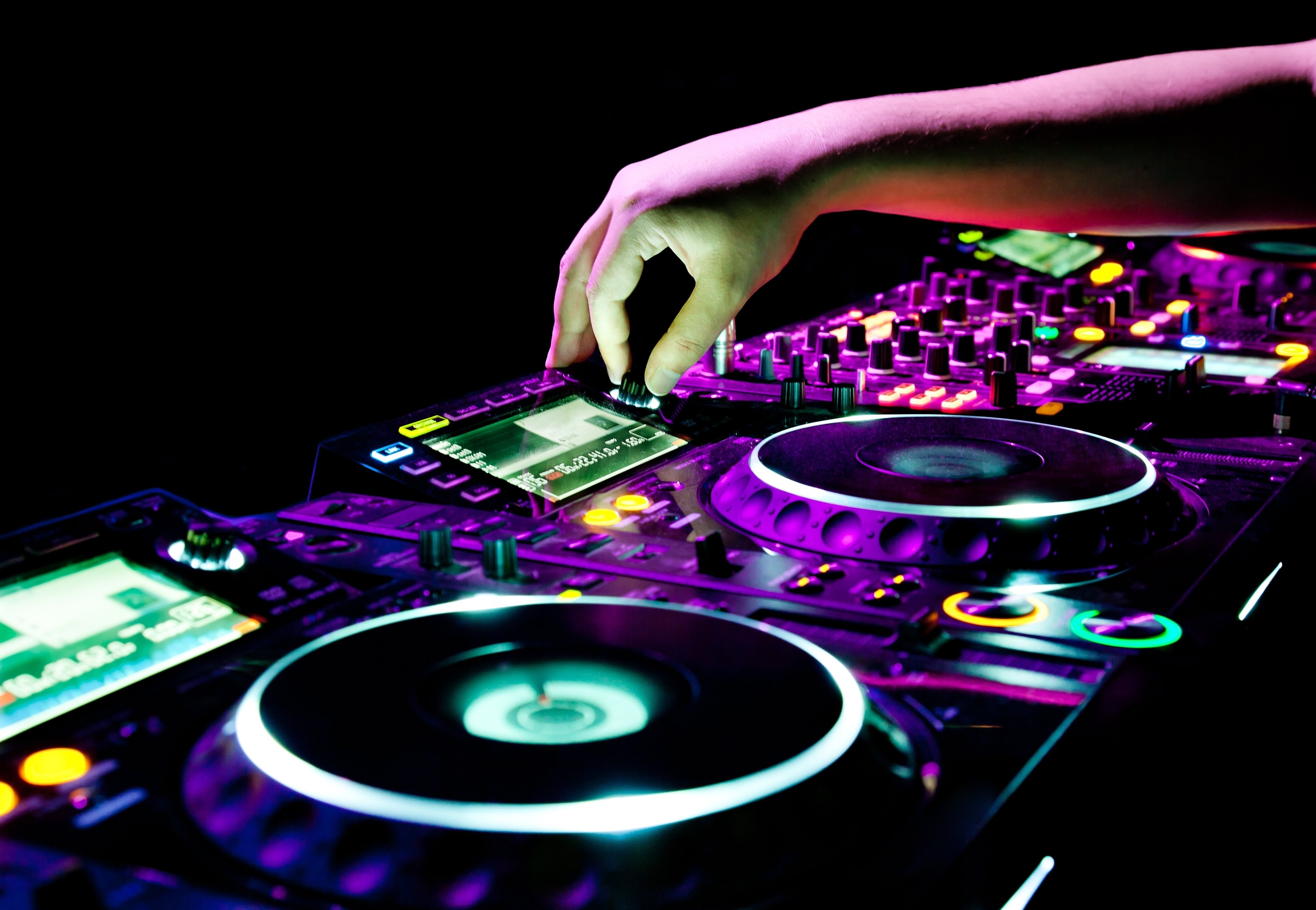 What Instruments Are Used In Electronic Dance Music at Henry Beltran blog