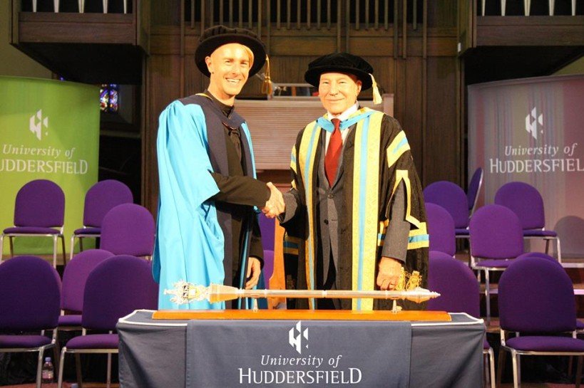 Ричи Хоутин получил почетную докторскую степень из рук самого Патрика Стюарта