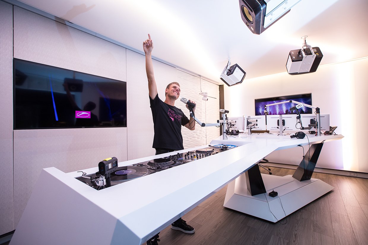 Armin Van Buuren's New ASOT Radio Studio | Smile Radio