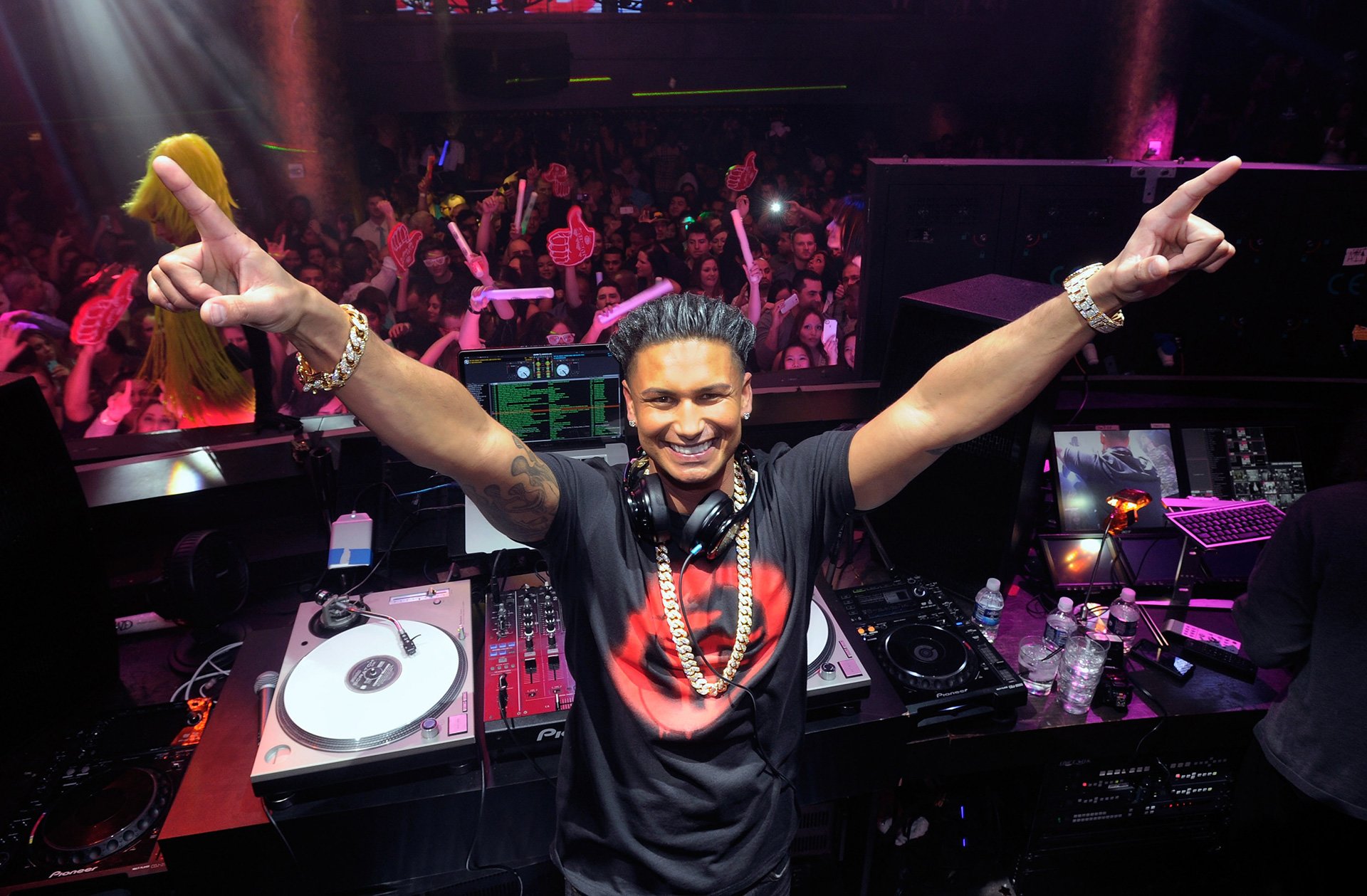 The World's Highest-Paid DJs 2013 Smile Radio