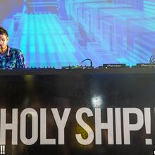 Holy Ship 2014